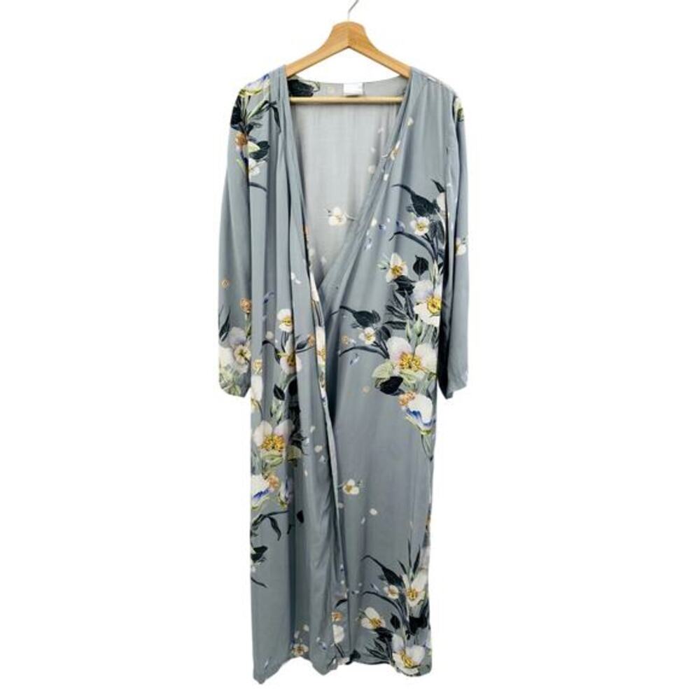 Plum Pretty Sugar Blue gray Floral Long Robe‎